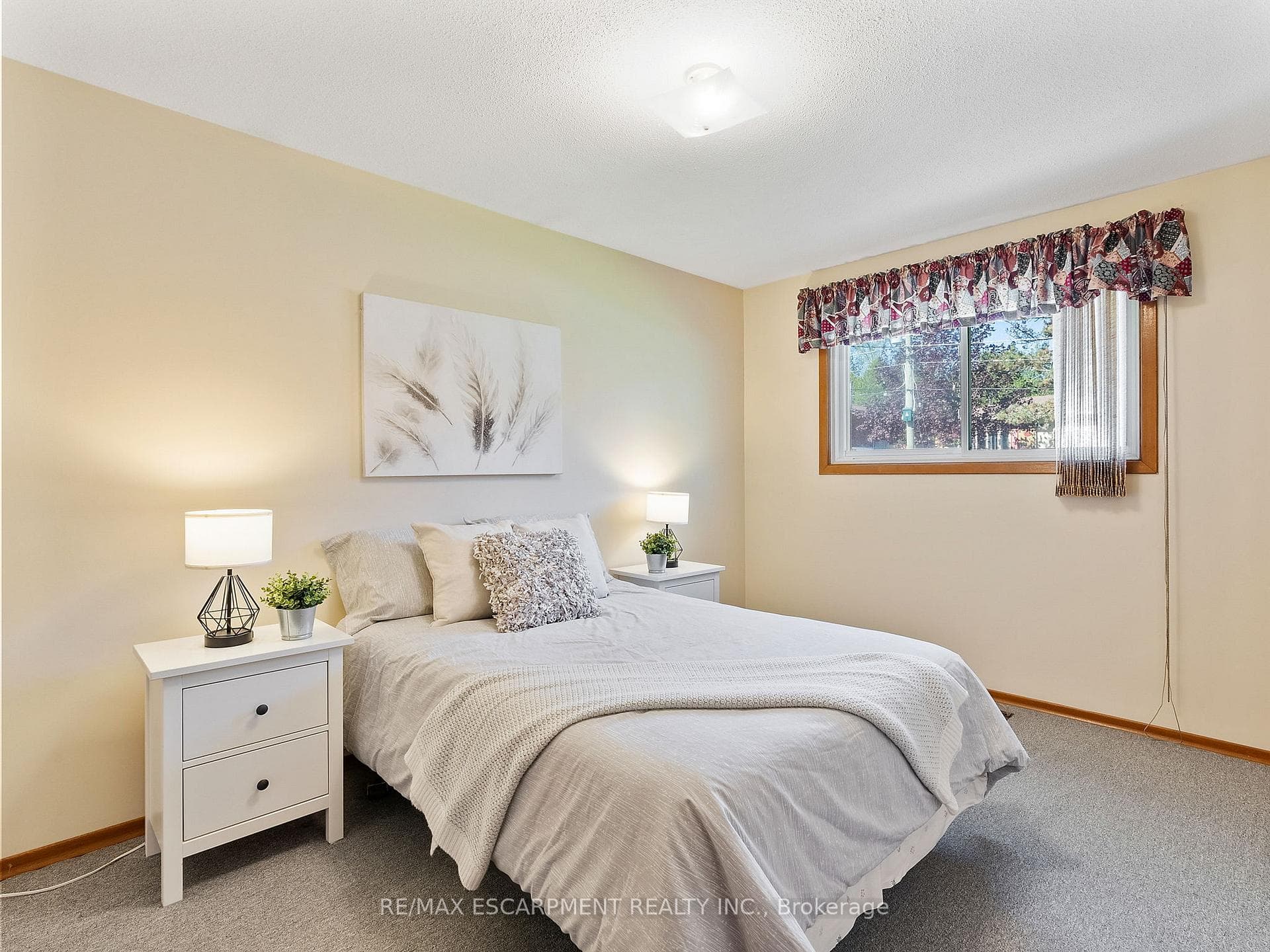 184 Heddle Street photo 26