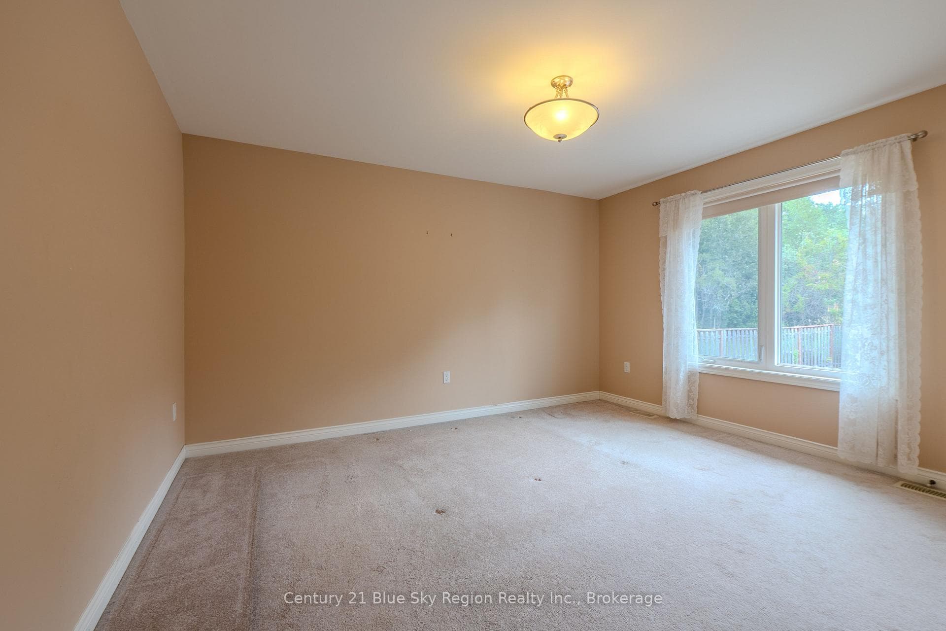 304 Osprey Crescent photo 15
