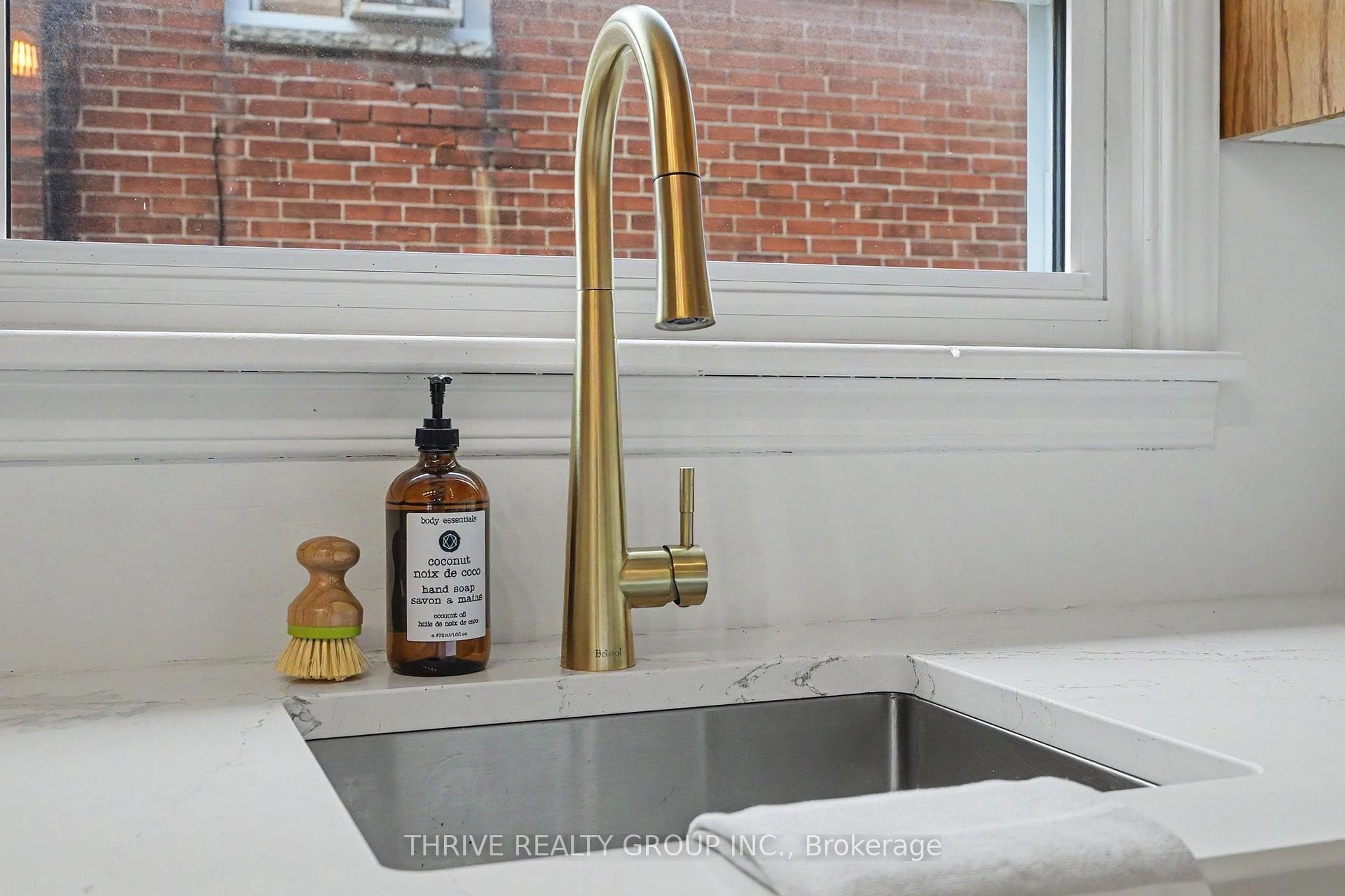 166 Ashland Avenue photo 9