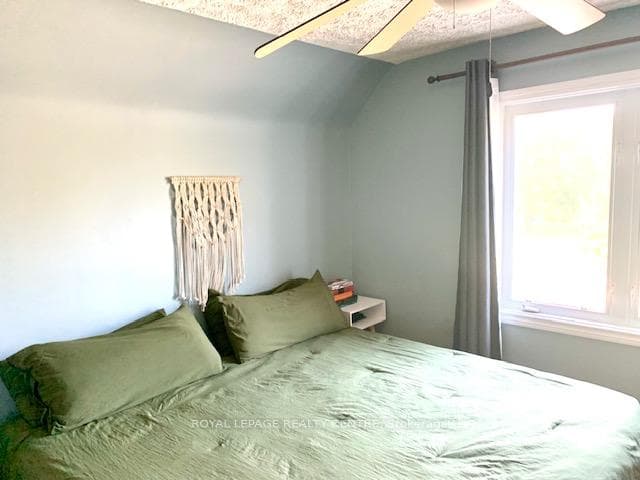 876 West 5th Street photo 23