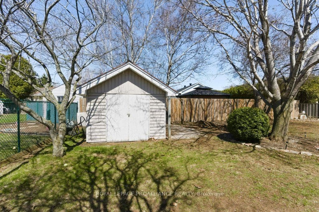 5320 Maple Street photo 47