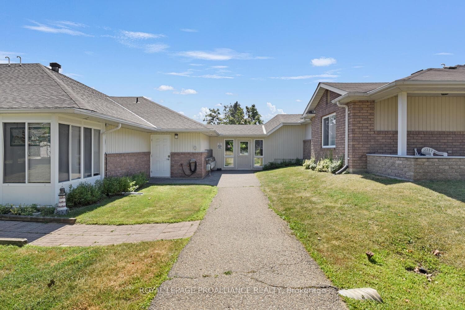 1171 Millwood Avenue Unit 11 photo 4