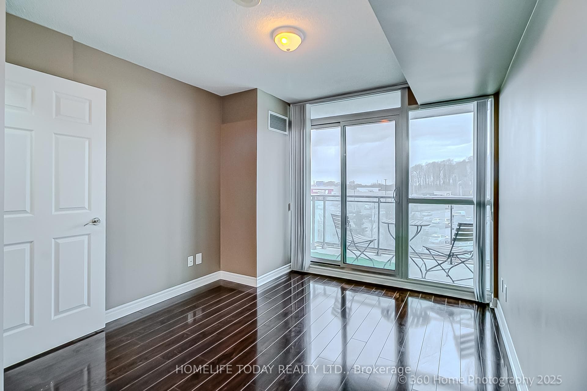 88 Grangeway Avenue Unit 610 photo 9