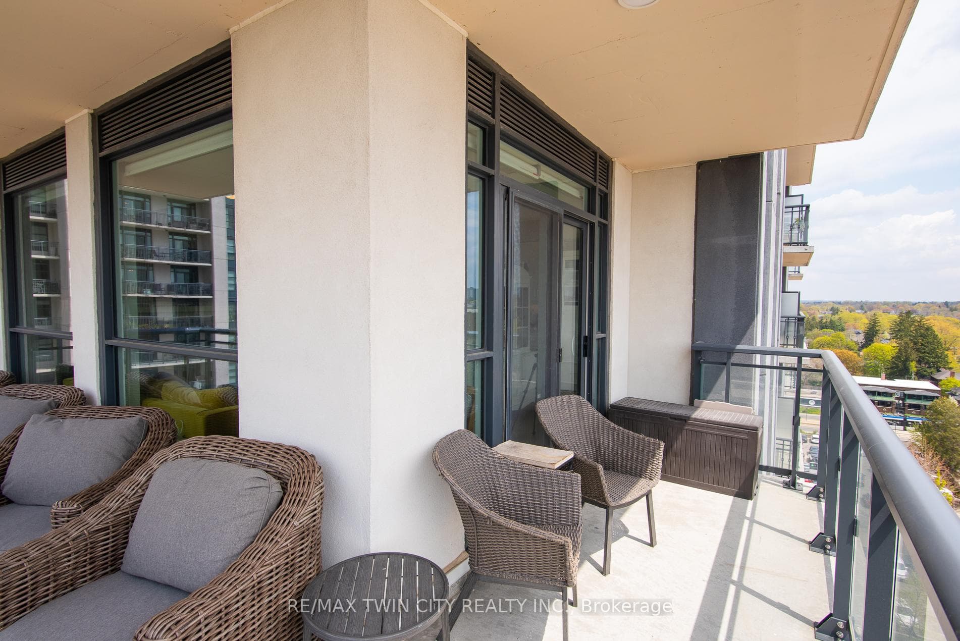 155 Caroline Street Unit 1009 photo 29