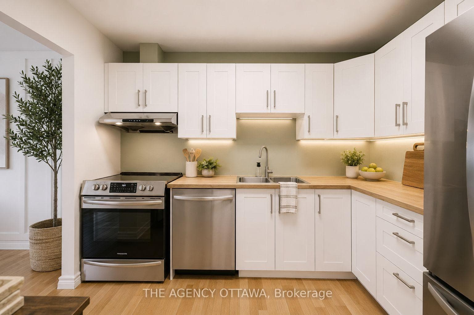 299 Thomas Street Unit 103 photo 12