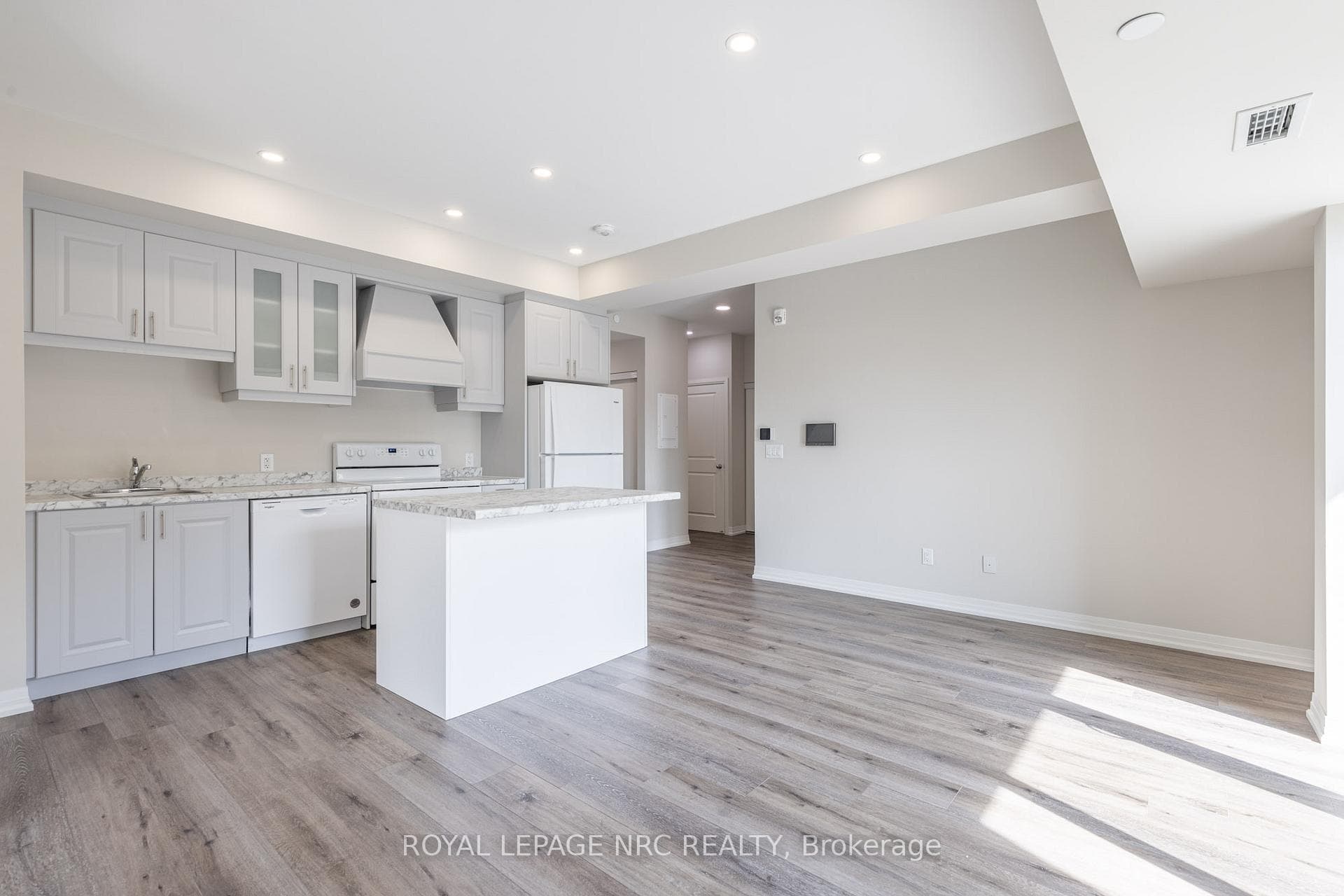 50 Herrick Avenue Unit 123 photo 14