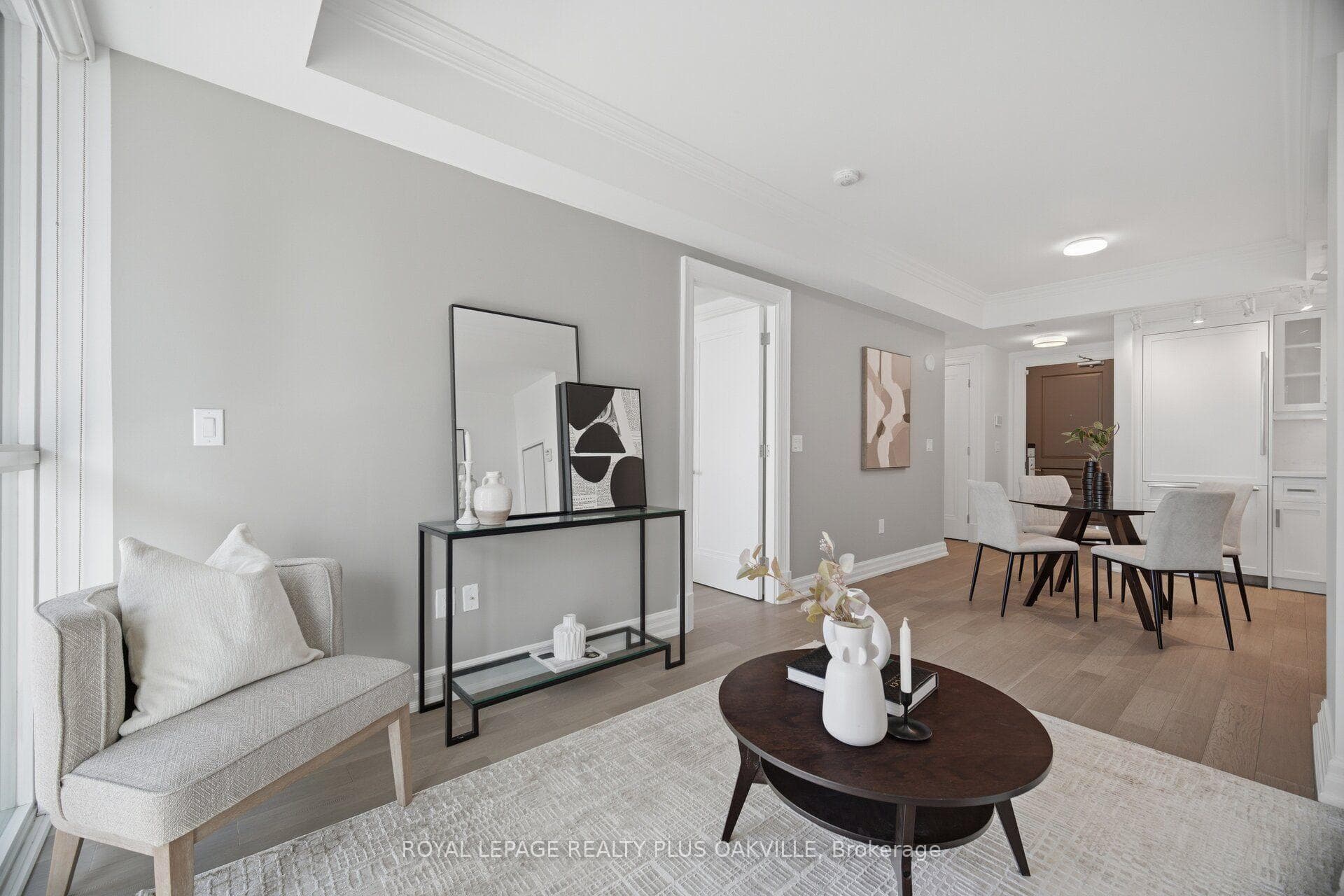 2060 Lakeshore Road Unit 303A photo 15