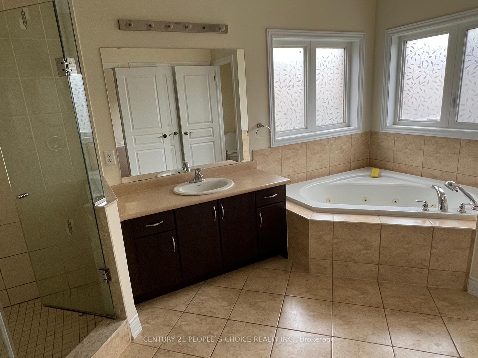 19 ANTORISA Avenue Unit Upper photo 19