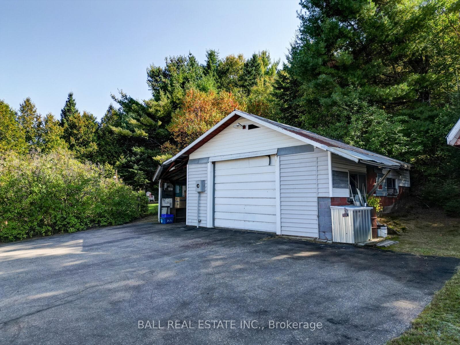 39086 Combermere Road photo 34