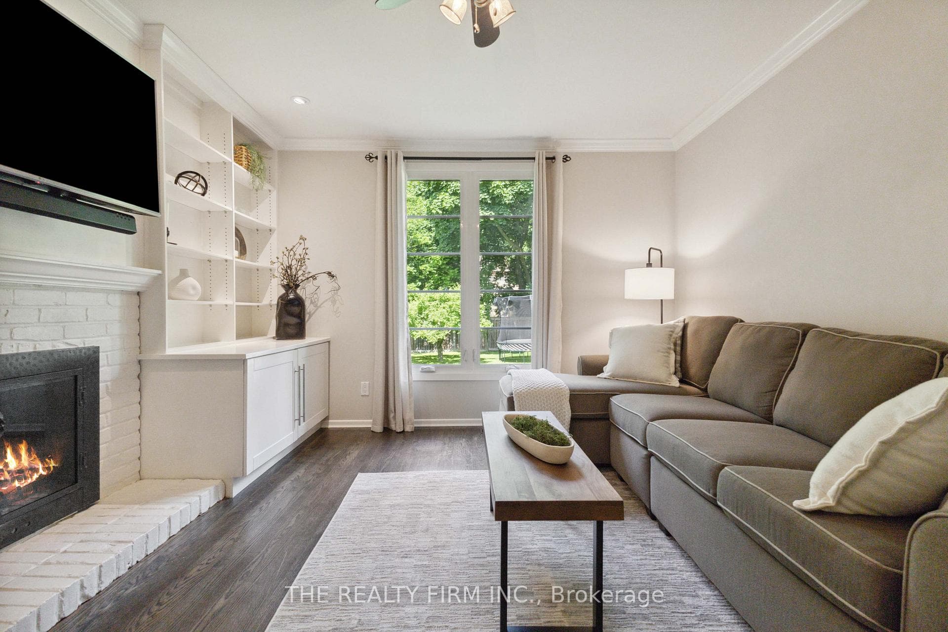 154 Normandy Gardens photo 15