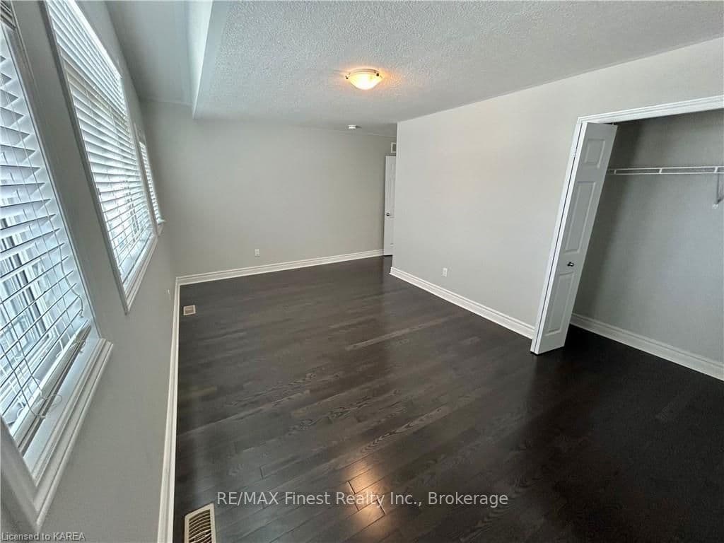 1701 EXECUTIVE Avenue photo 14