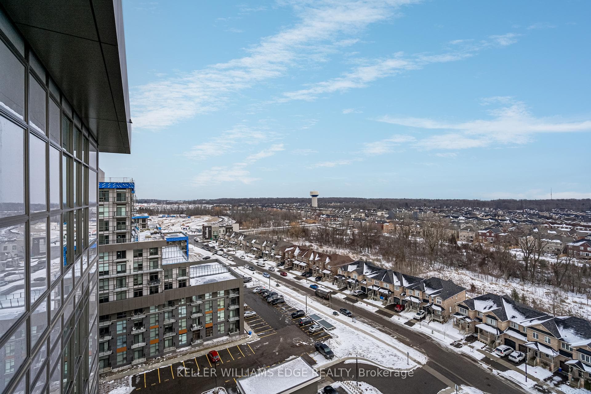 450 Dundas Street Unit 1210 photo 31