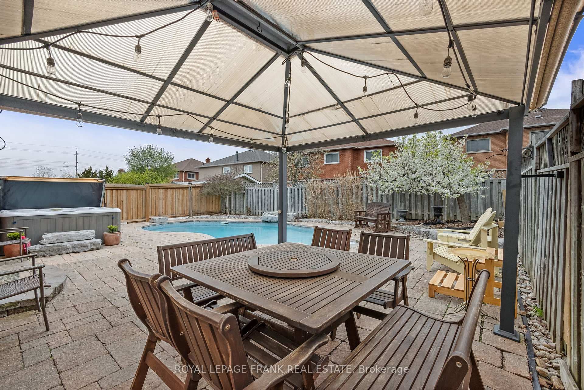54 Ringwood Drive photo 34
