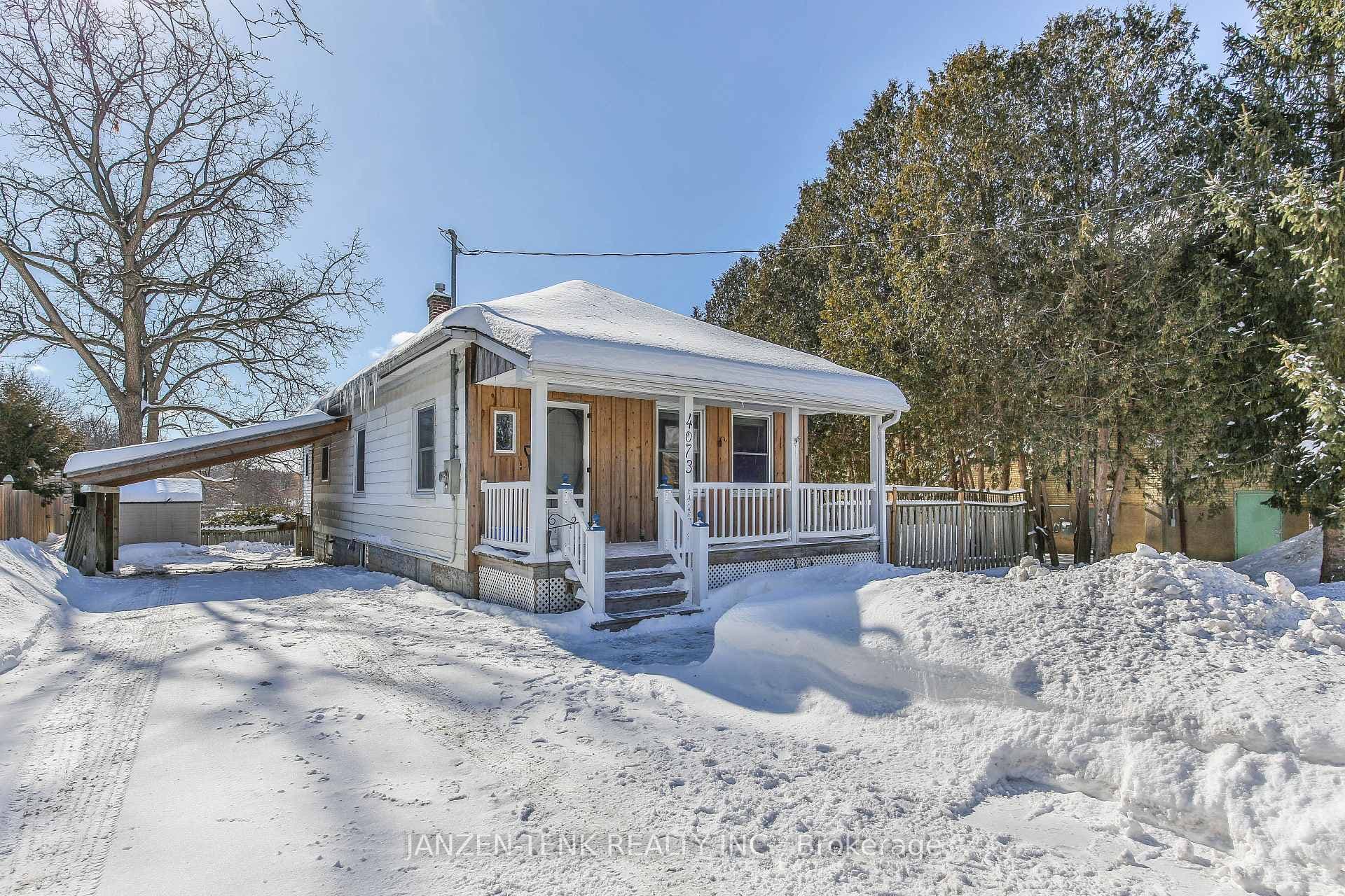 4073 Catherine Street photo 1