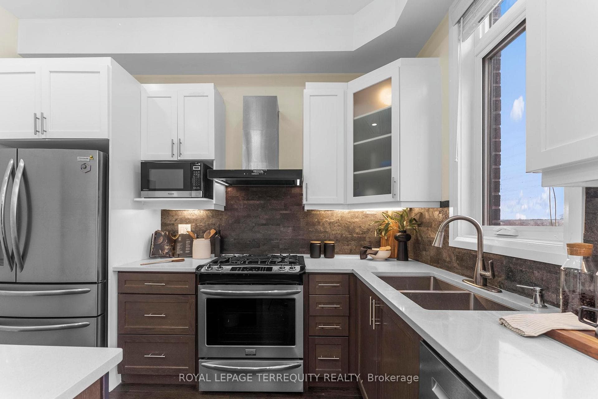 151 Yacht Drive photo 18
