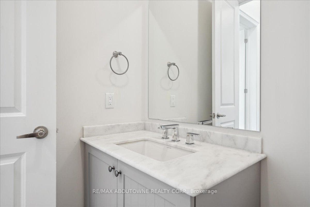 3096 Parsonage Crescent photo 20