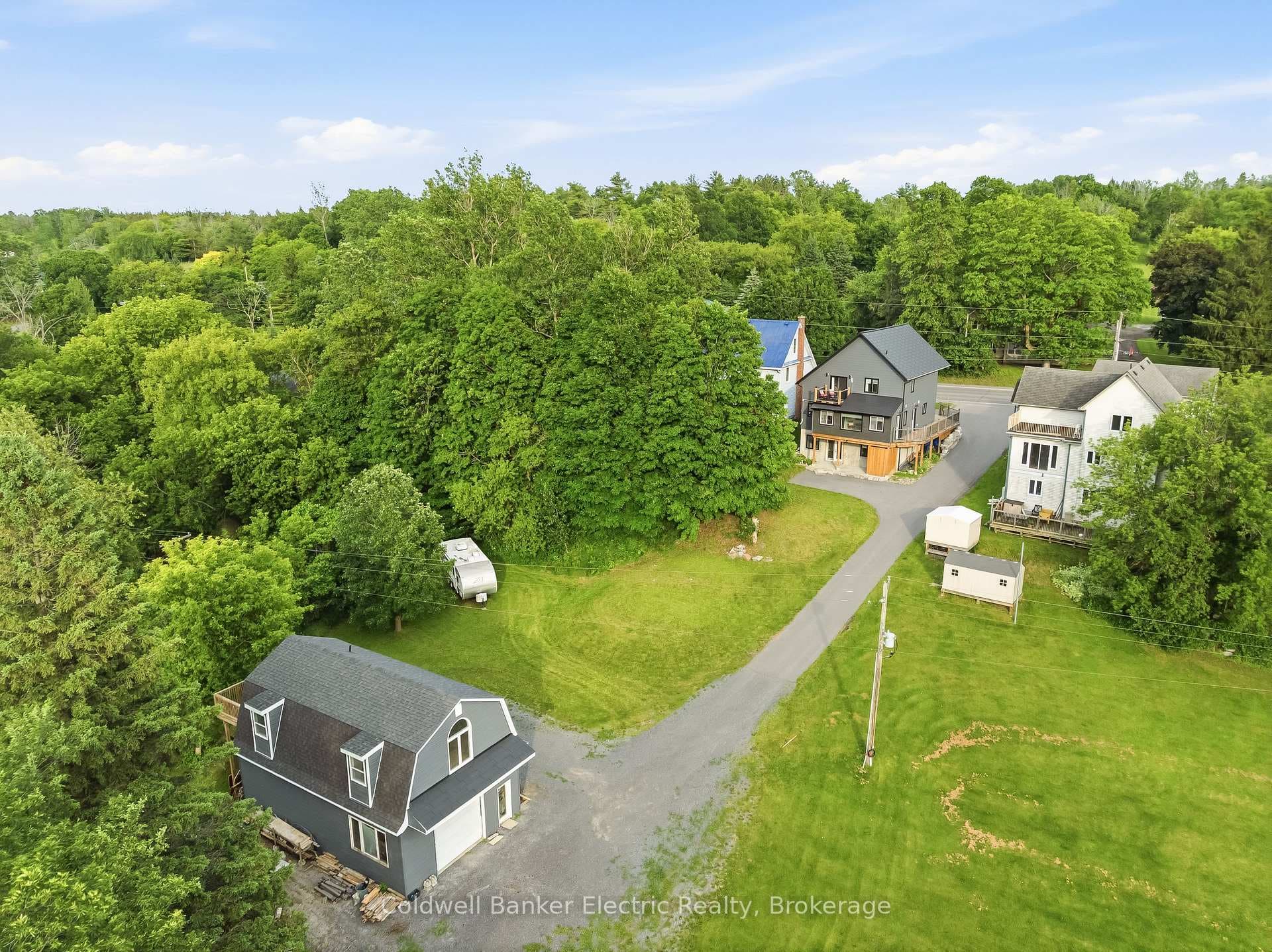 765 Palace Road photo 43