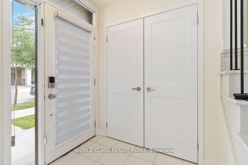 3192 Mintwood Circle photo 4