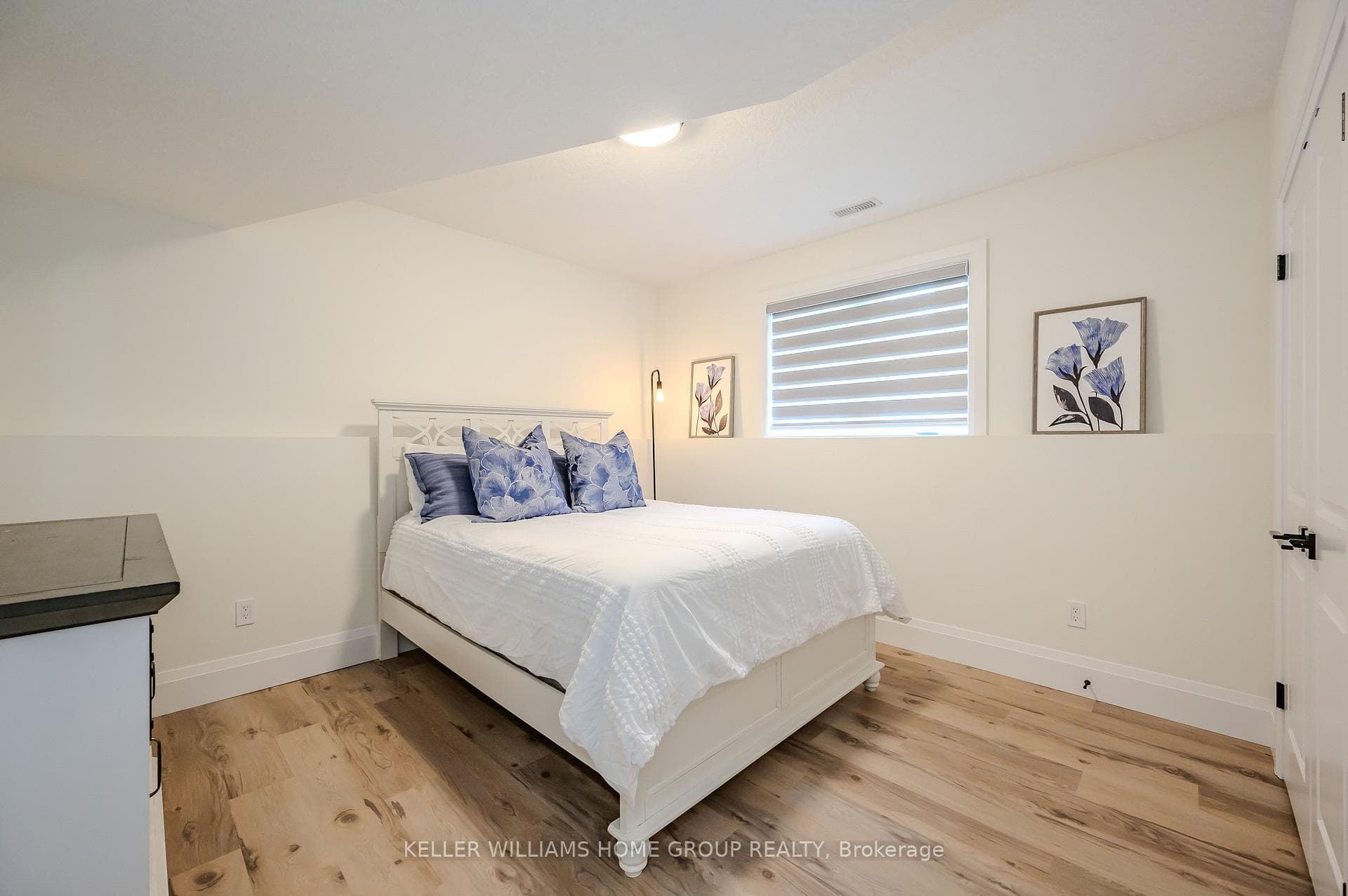 84 Sophia Street photo 27