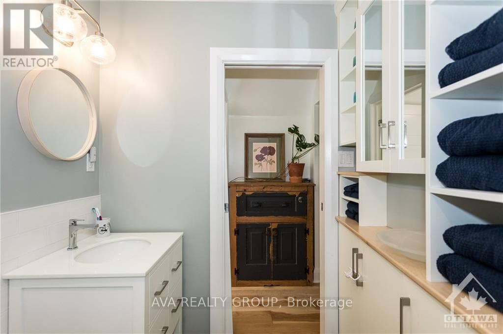 127 WILLOW Street photo 23