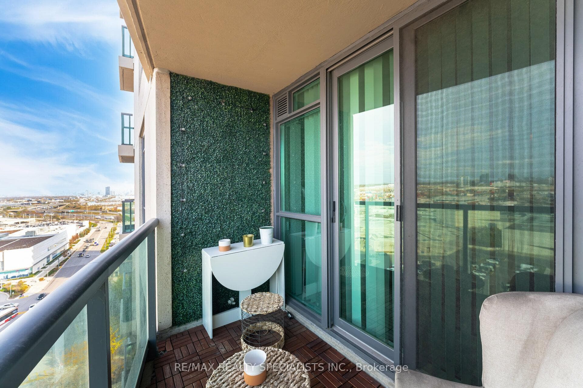 235 Sherway Gardens Road Unit 1609 photo 26