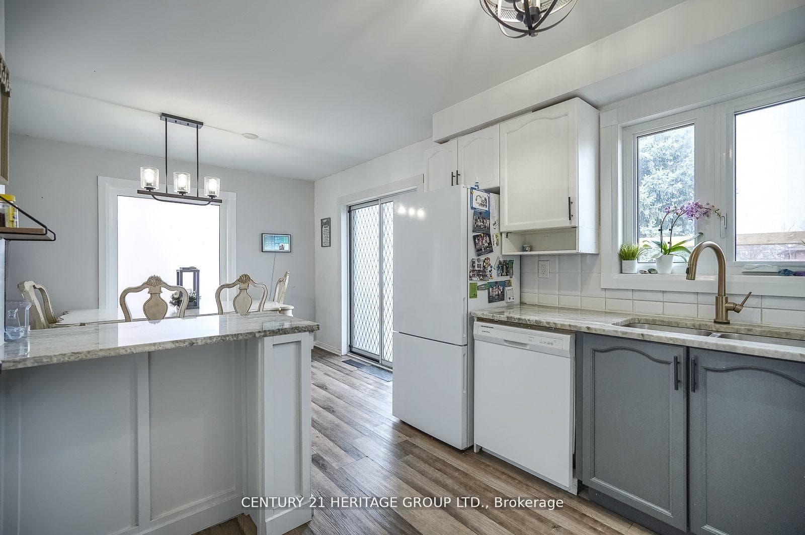 1298 Forest Street photo 17