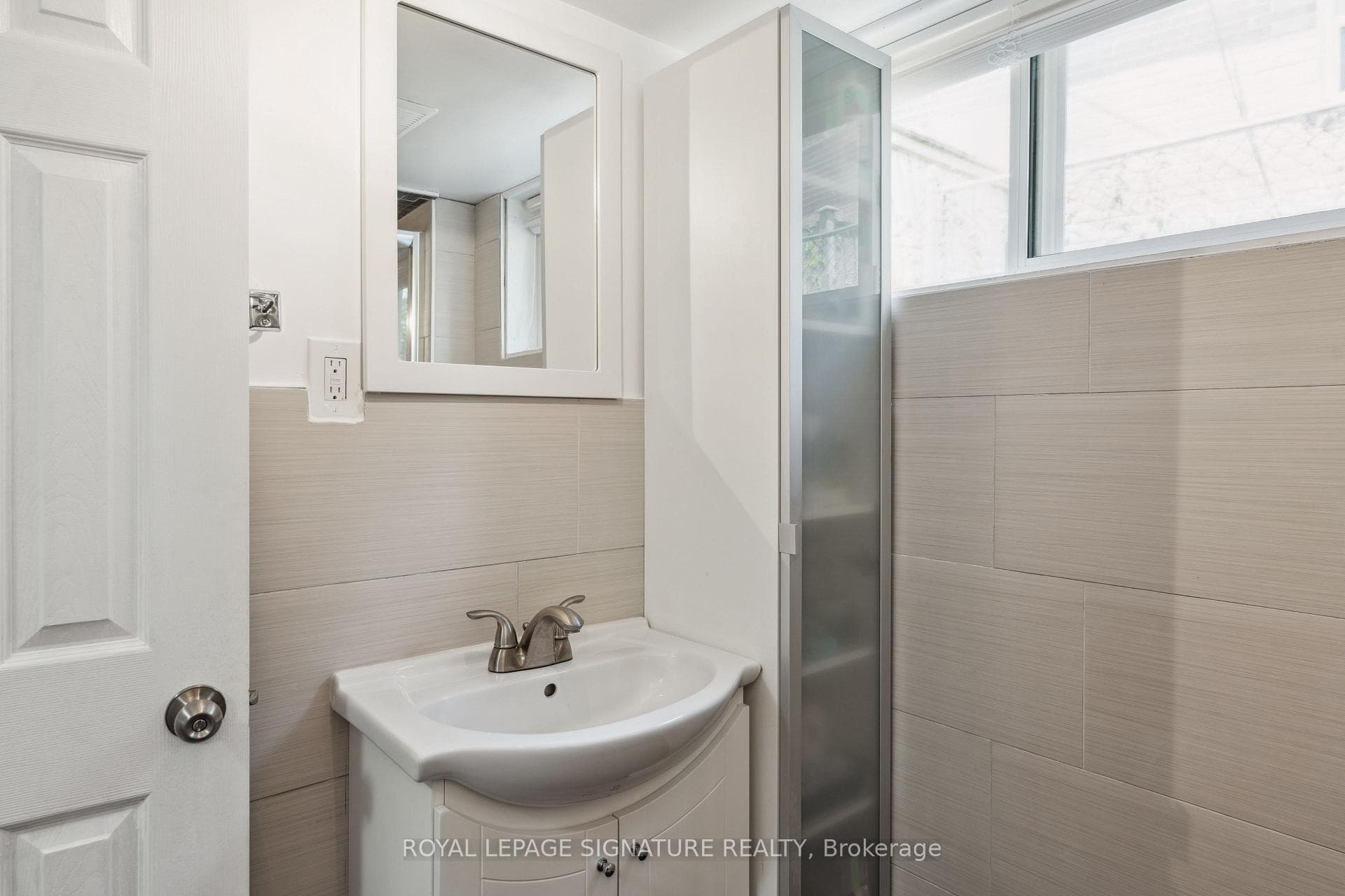 2 Alanbury Crescent photo 29
