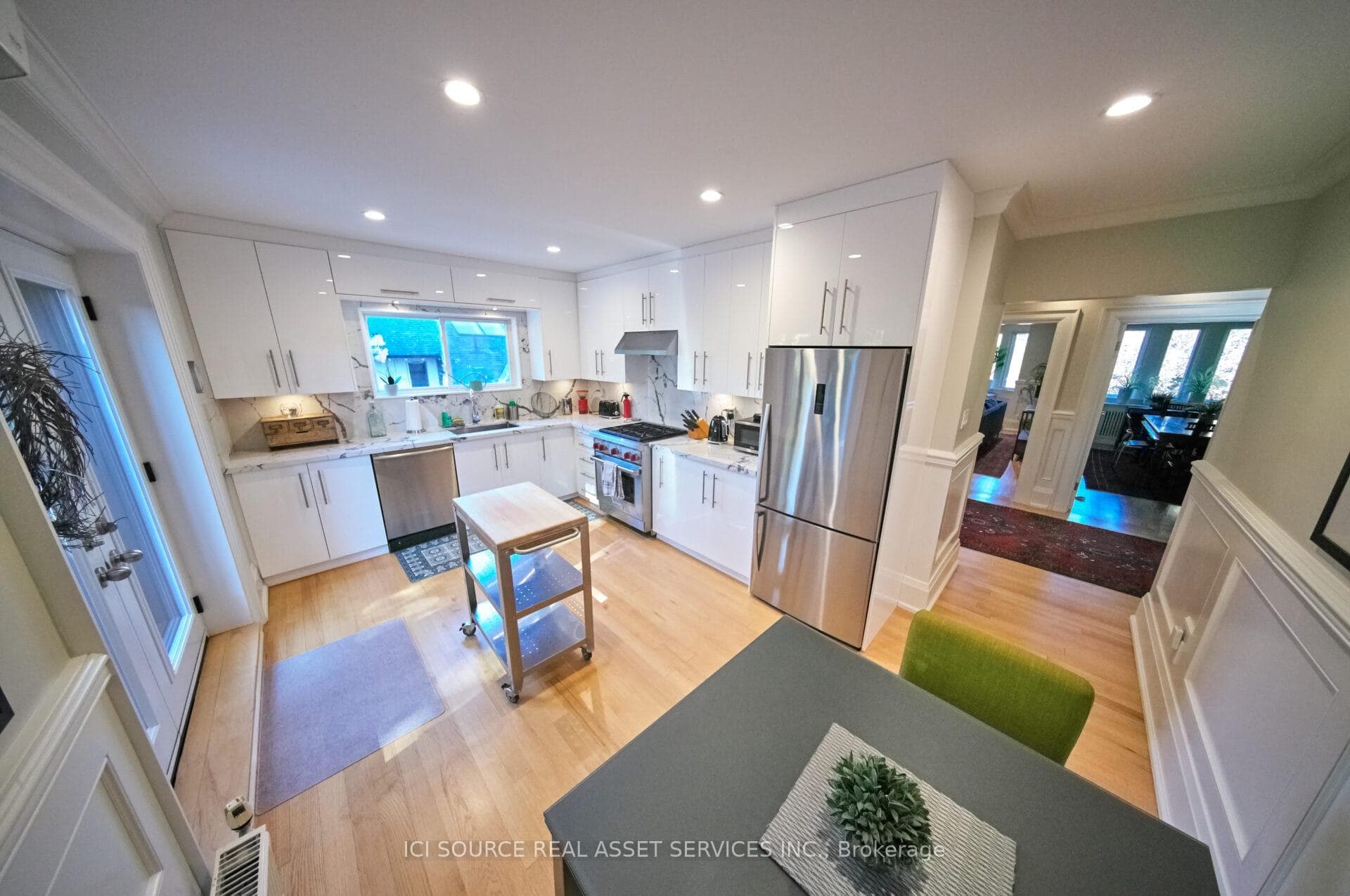 59 High Park Boulevard photo 18