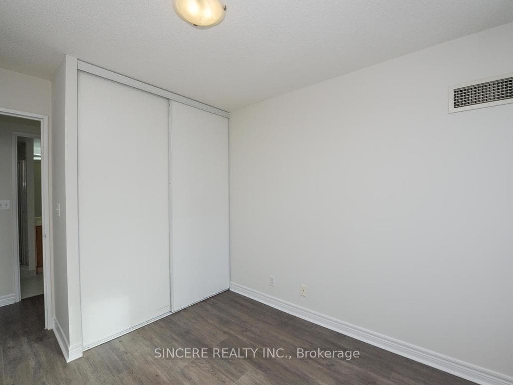 23 Hollywood Avenue Unit 2602 photo 17