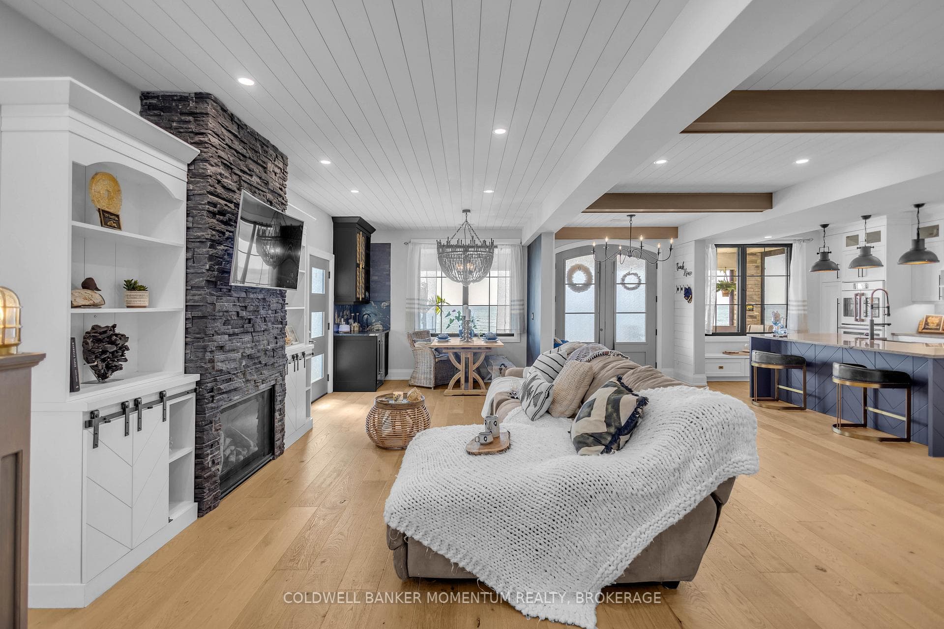 33 Cedar Drive photo 10