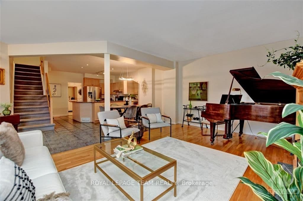 1075 NORTH RIVER Road photo 6
