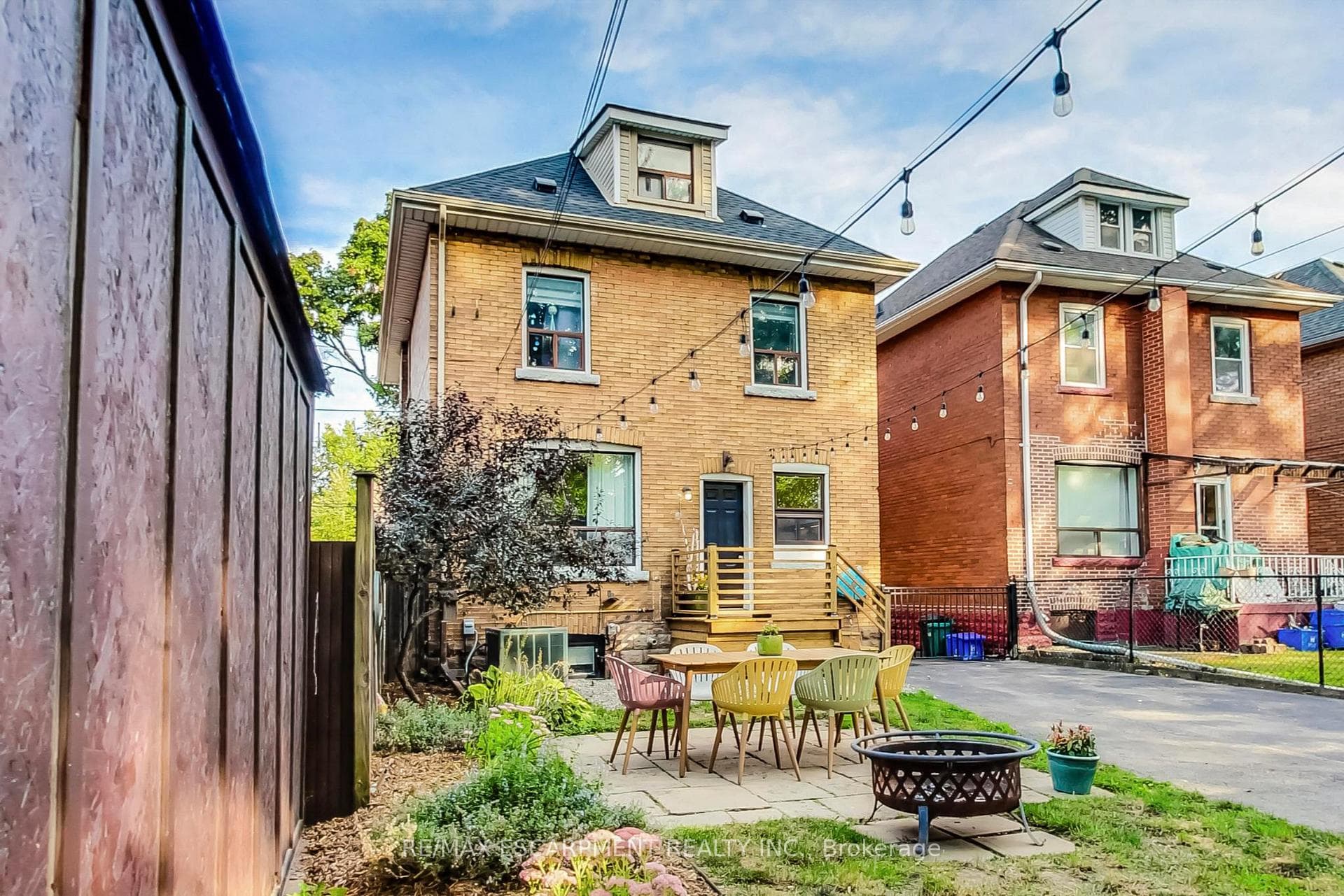 82 Ottawa Street photo 33