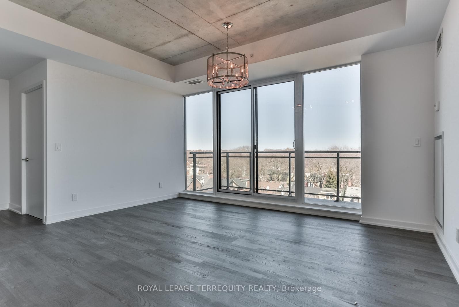 1238 Dundas Street Unit 703 photo 12
