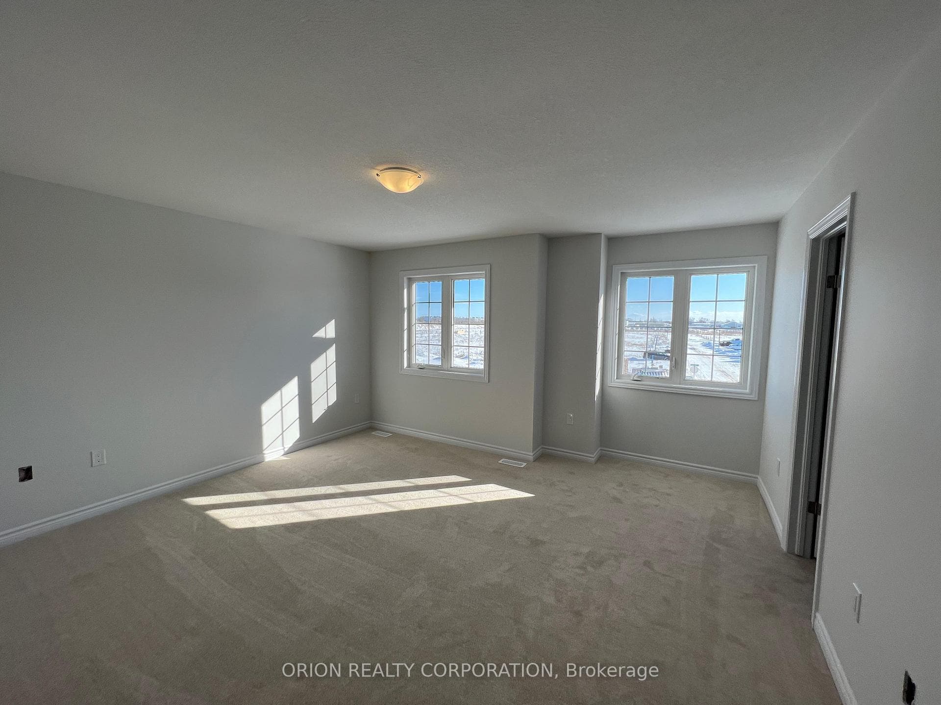 1385 Calais Drive photo 4