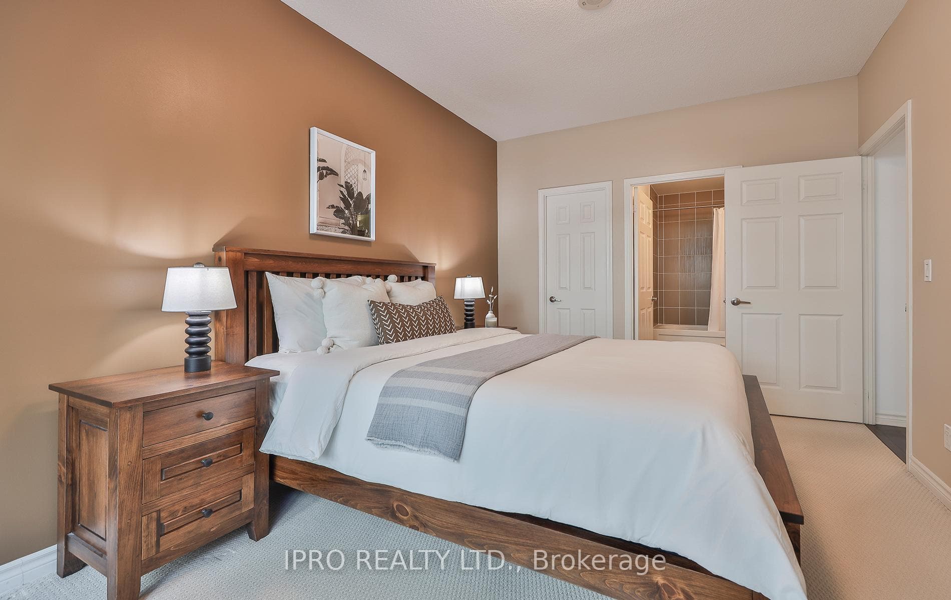 19 Grand Trunk Crescent Unit 211 photo 21