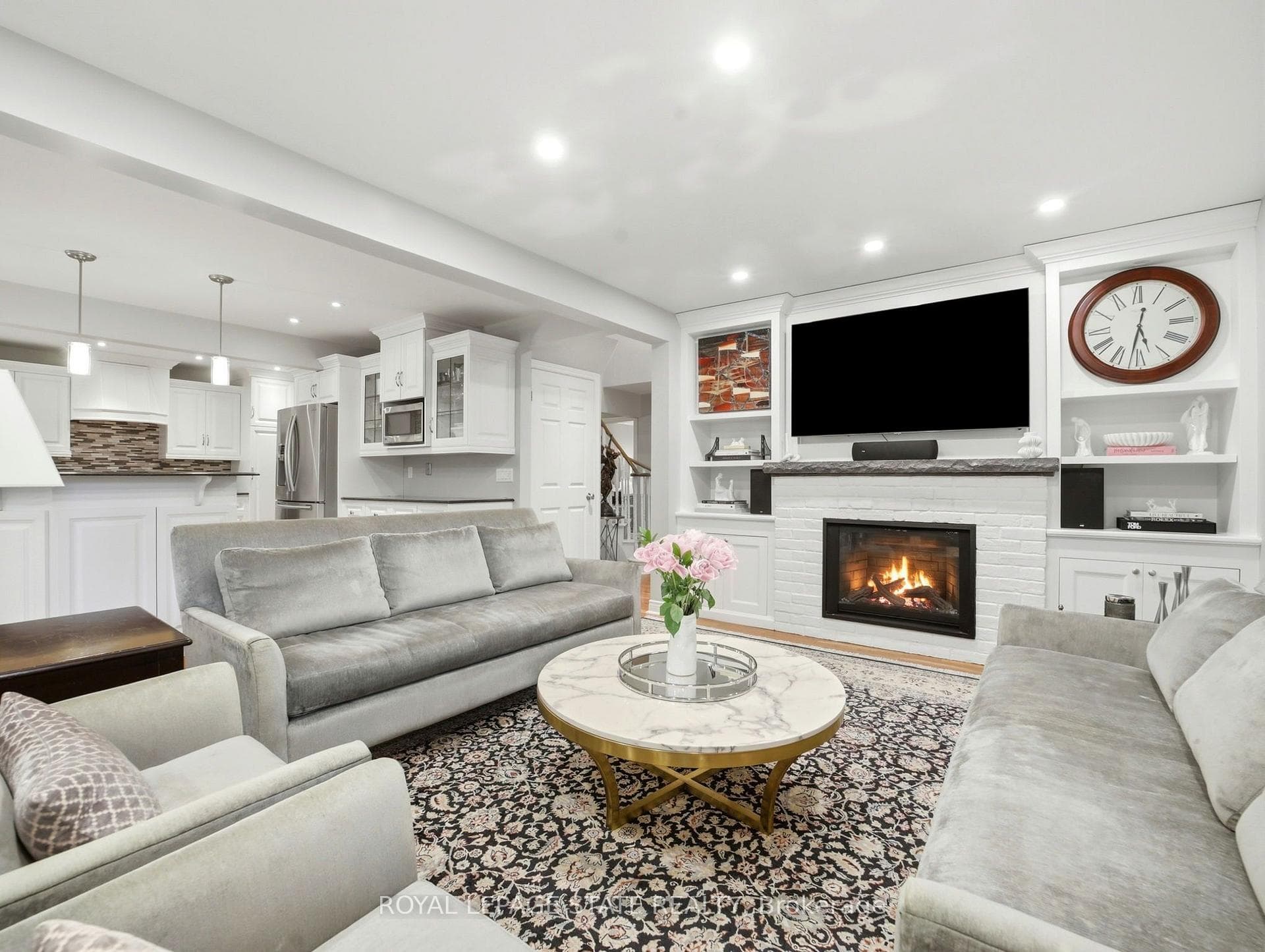 2 Charterhouse Crescent photo 17