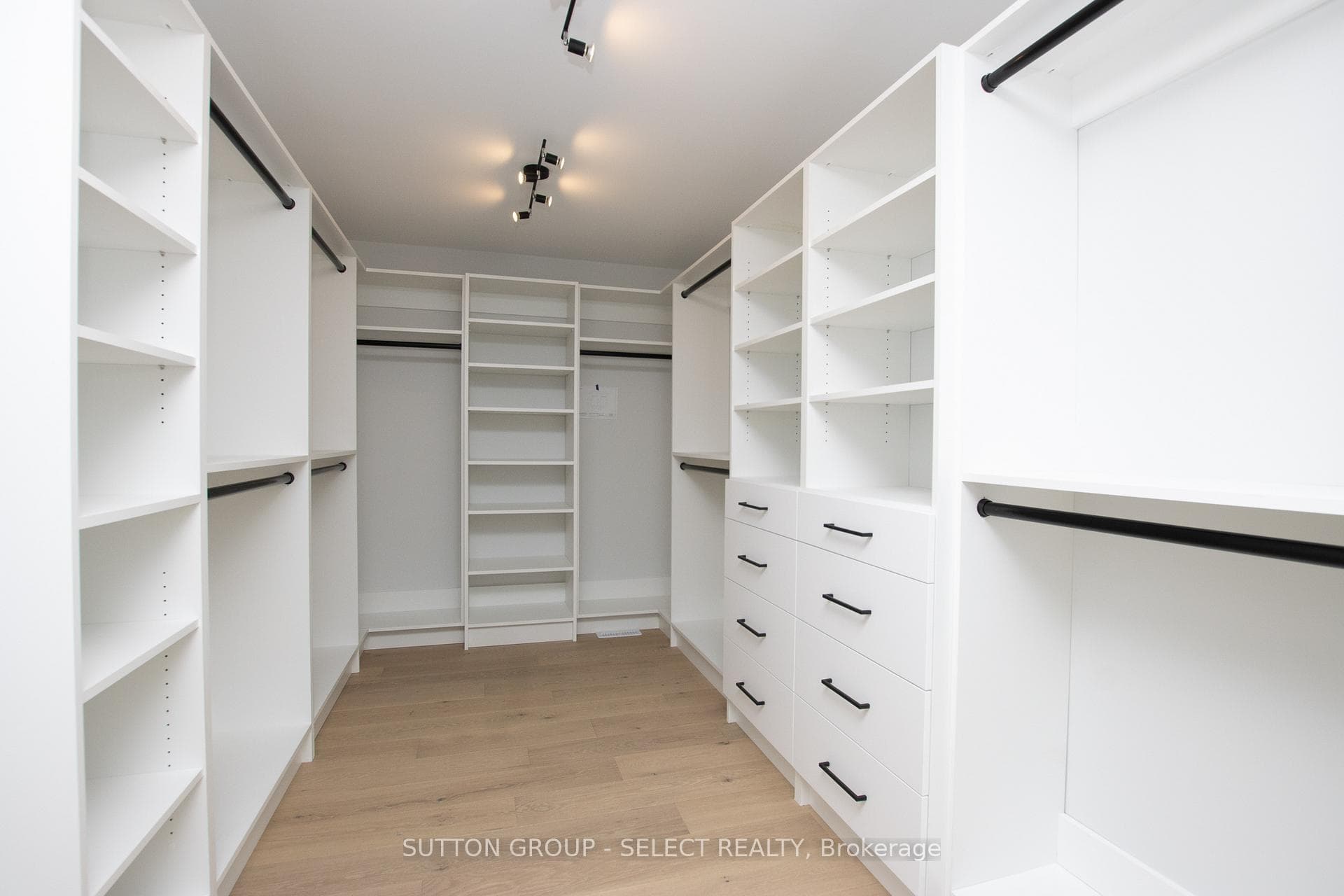 115 Optimist Drive photo 23