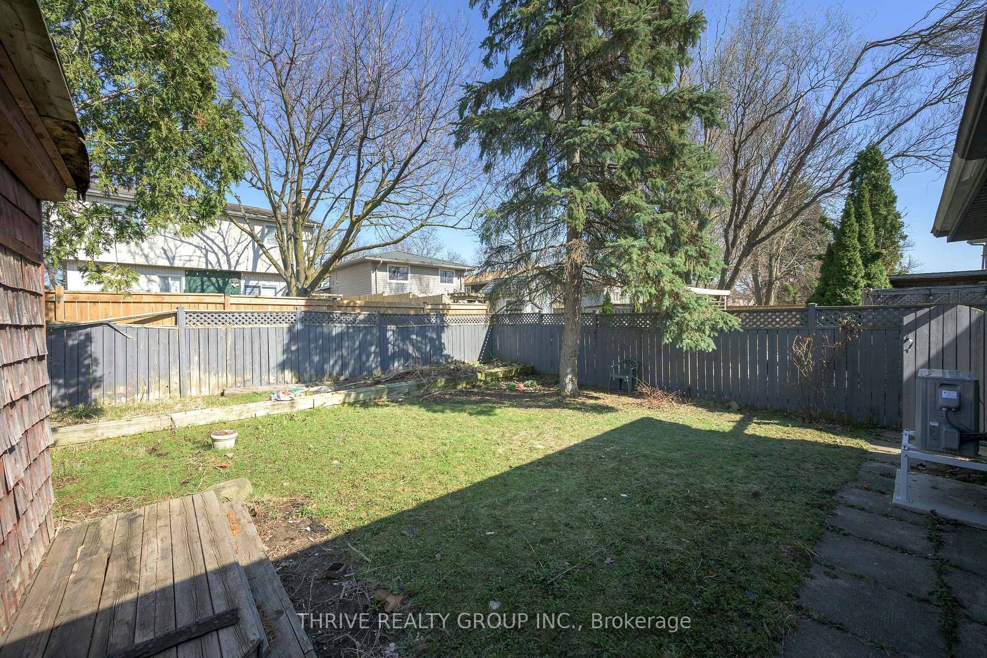 81 Beechbank Crescent photo 7