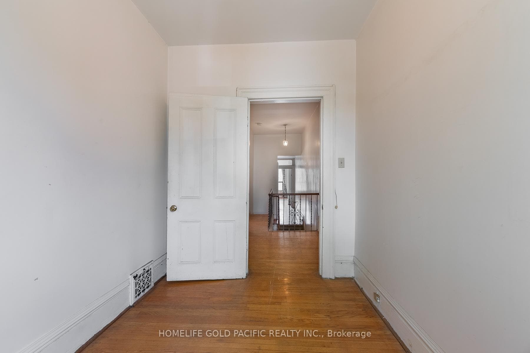 99 Baldwin Street photo 27