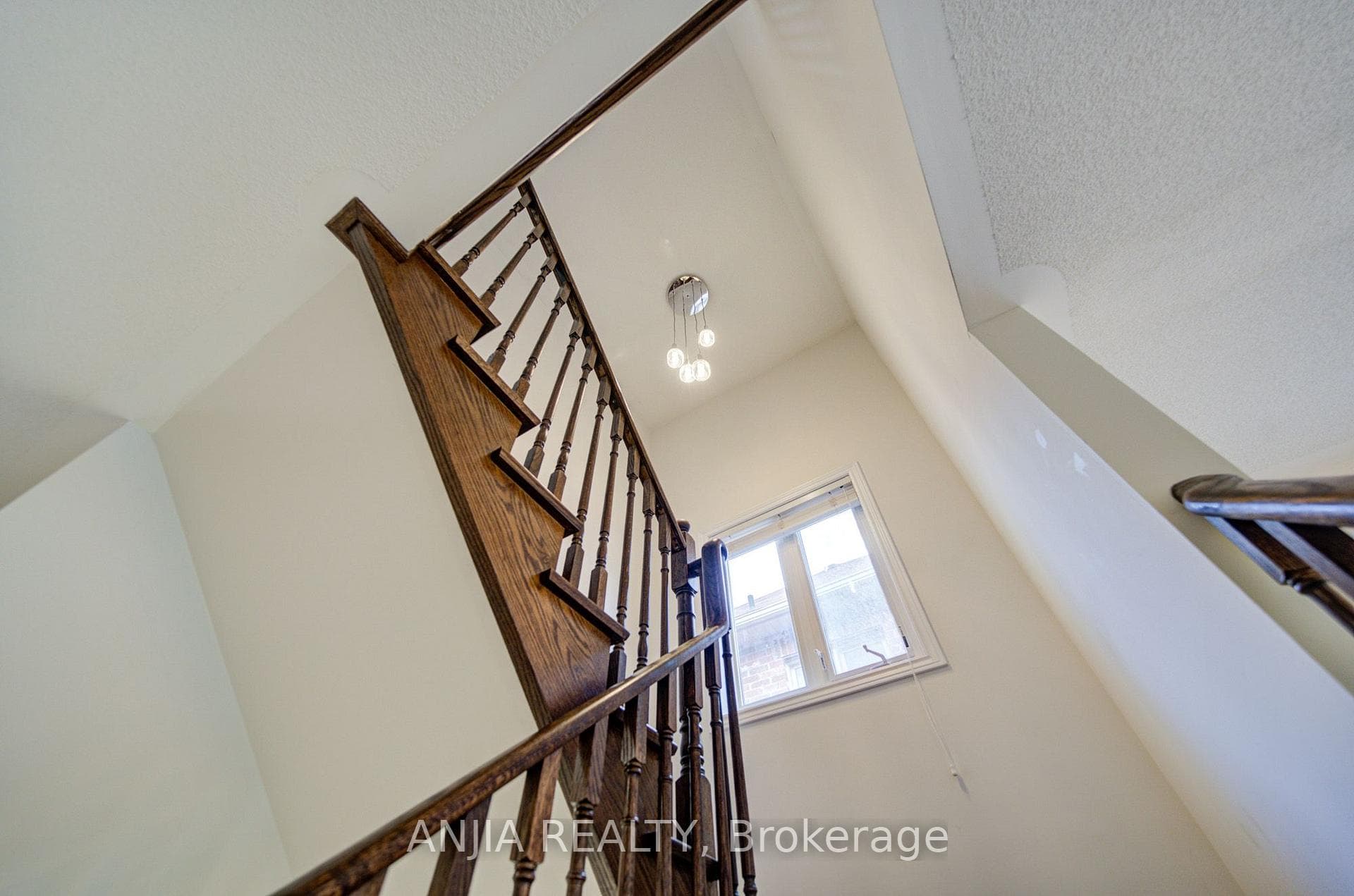 92 Carolina Rose Crescent photo 14