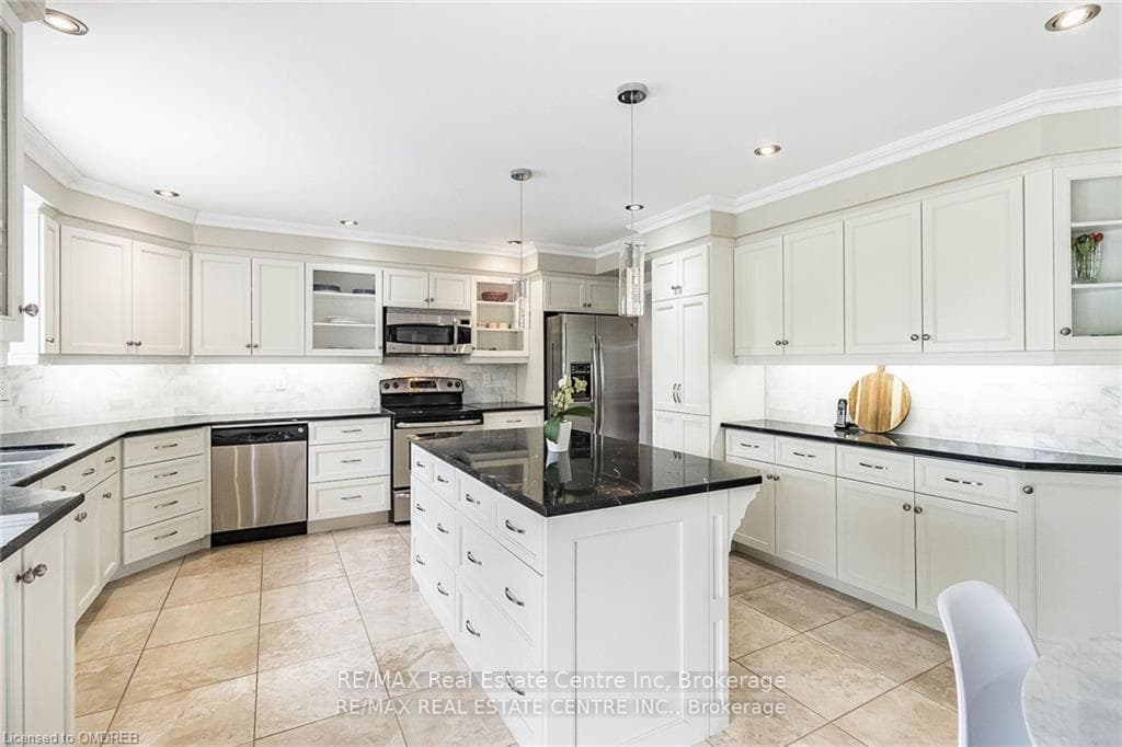 53 SAMUEL Crescent photo 38