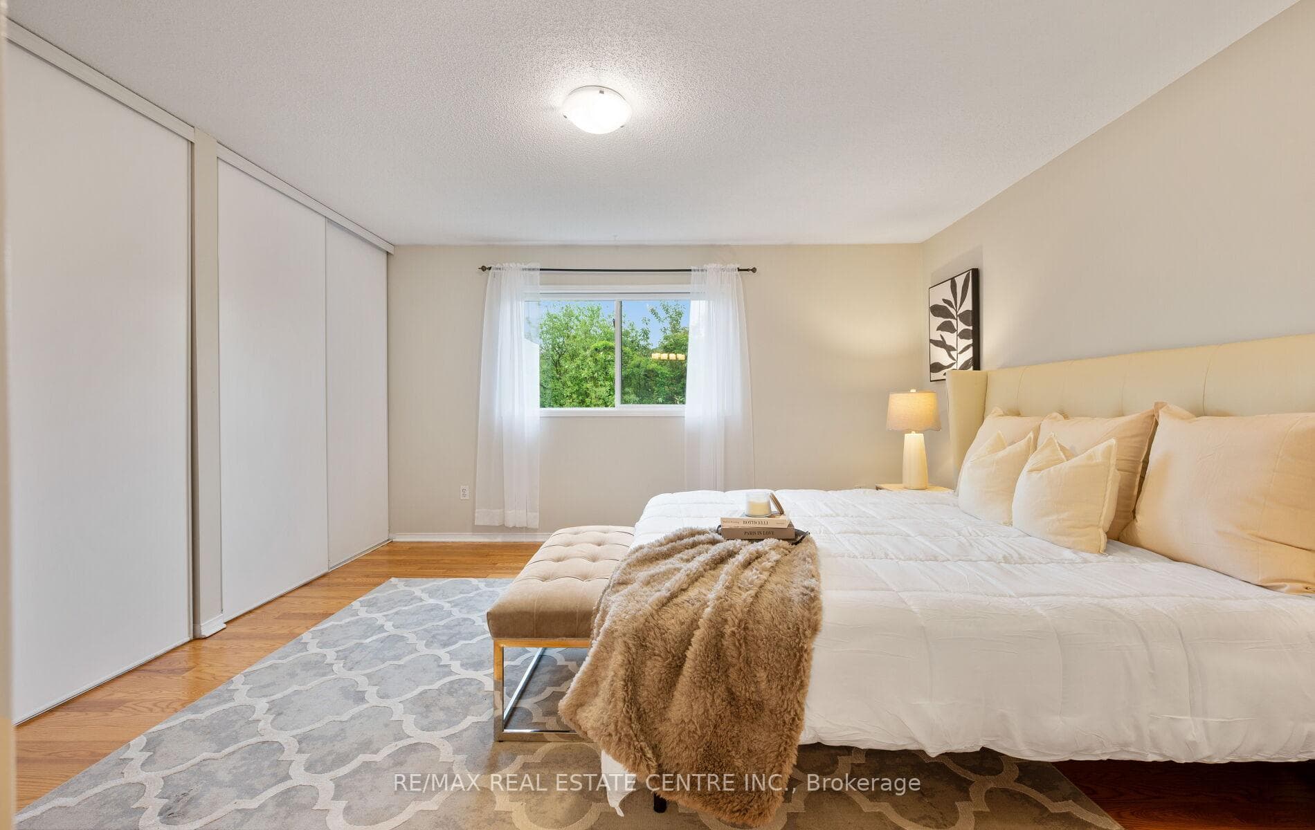 5030 Heatherleigh Avenue Unit 150 photo 28