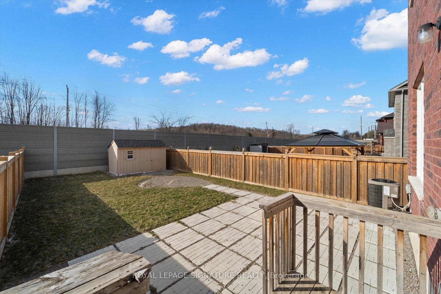 55 Walker Boulevard photo 28
