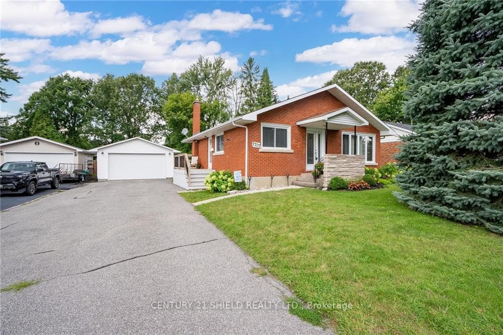 1707 DOVER Road photo 1