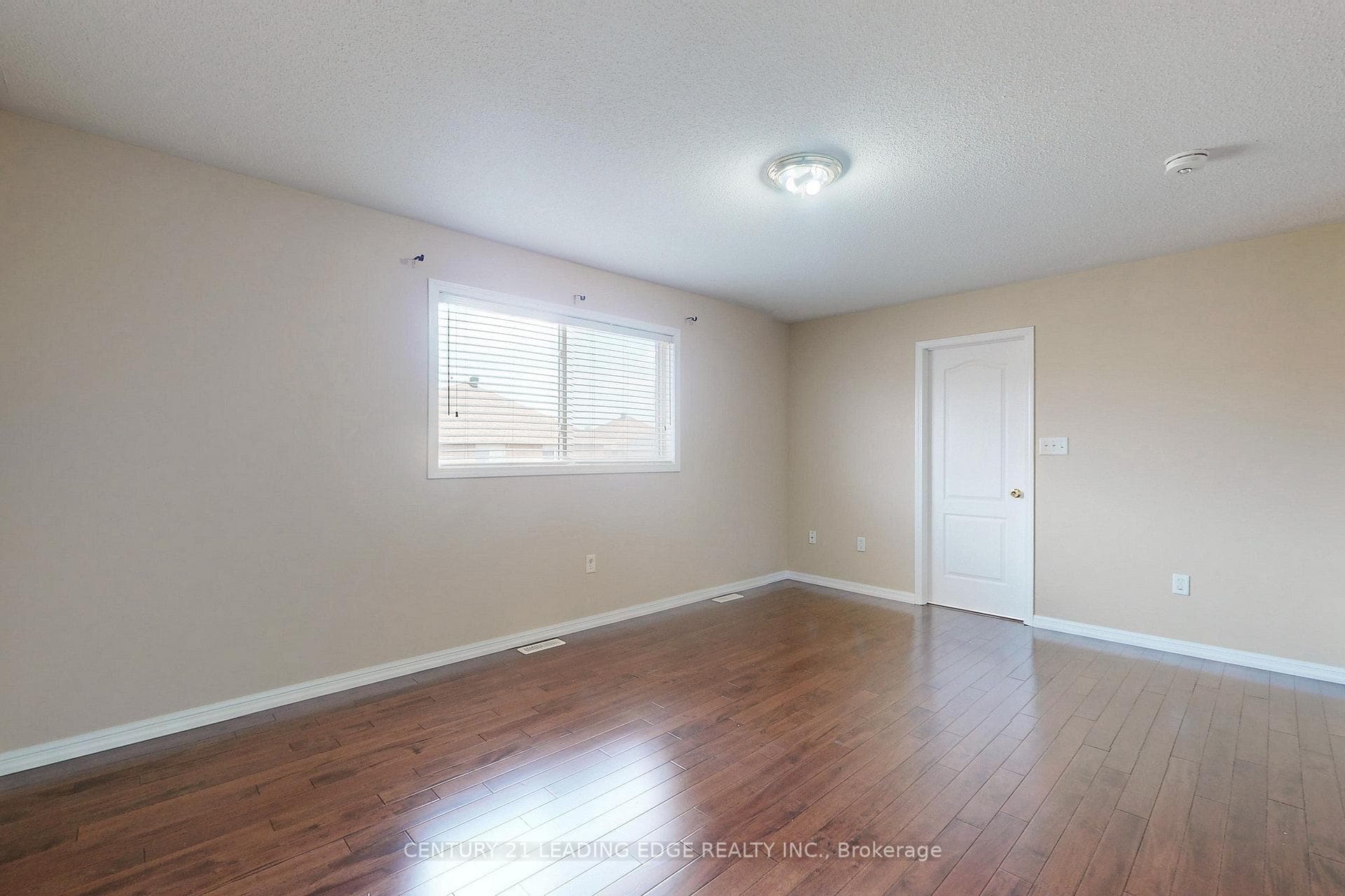 6 FIRWOOD Crescent Unit MAIN photo 16