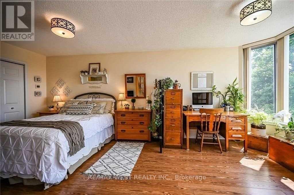 200 Limeridge Road Unit 406 photo 9