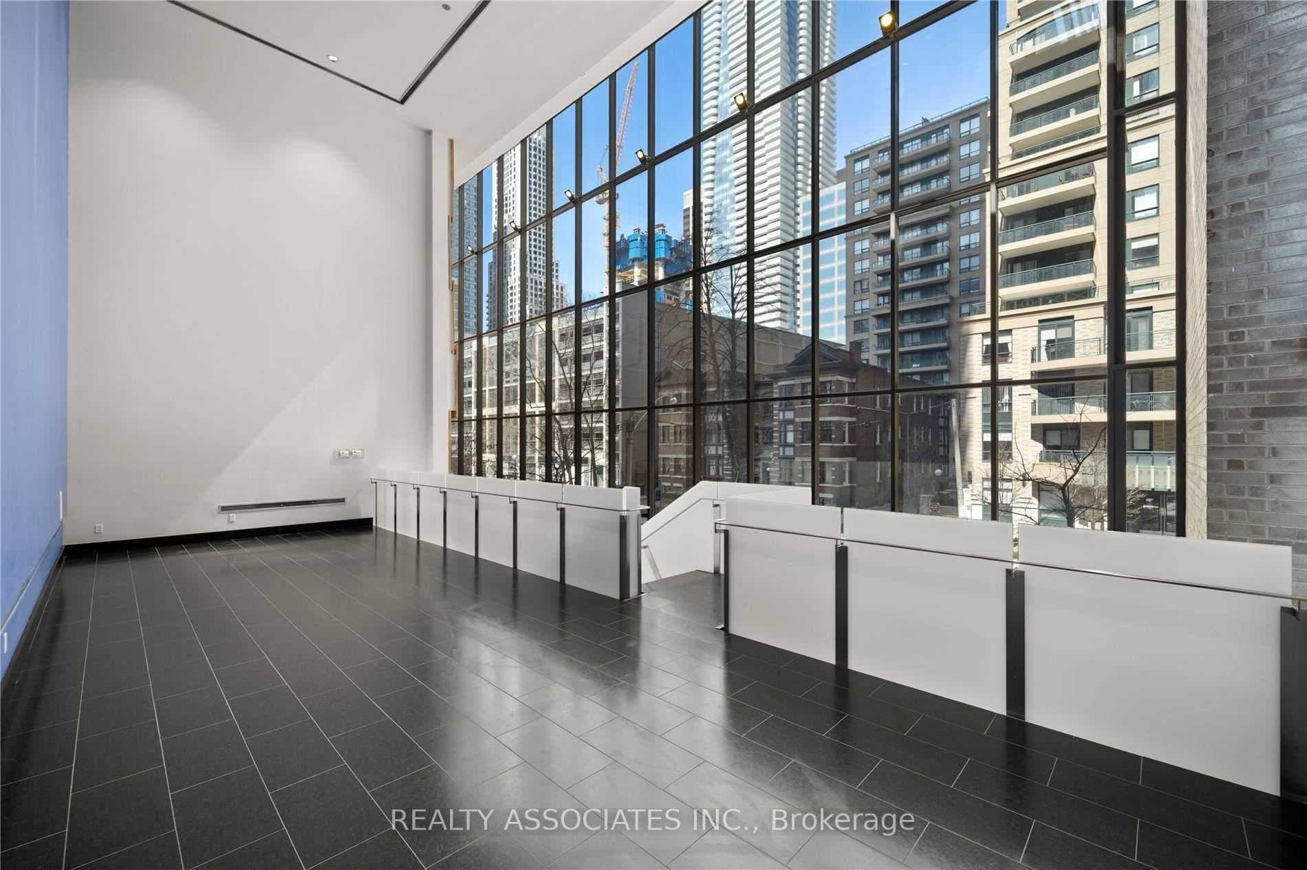 33 Charles Street Unit 2210 photo 11