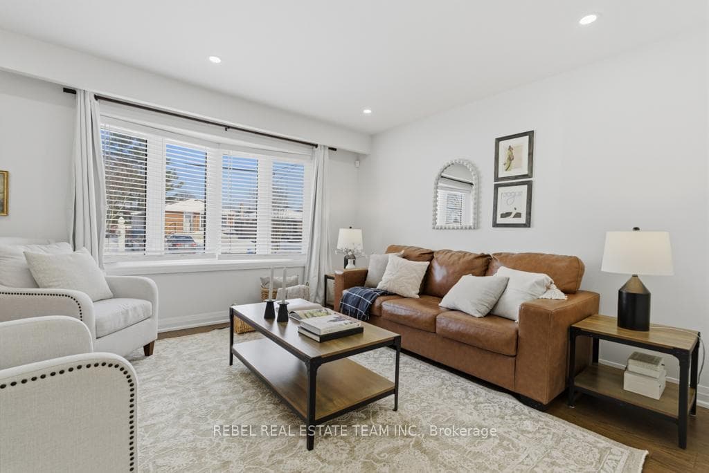 244 Waverly Street photo 6