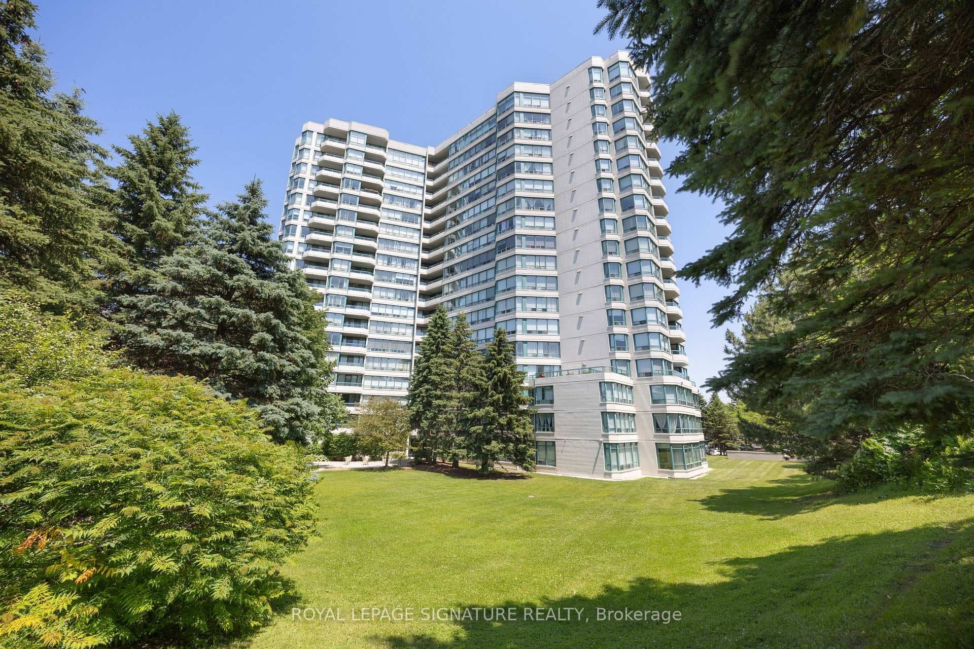 7250 Yonge Street Unit 1001 photo 1