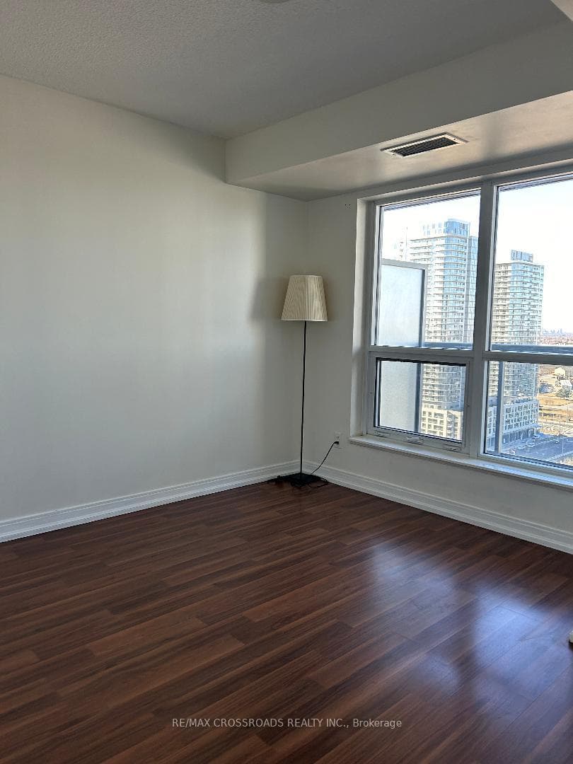 181 Village Green Square Unit 2316 photo 11
